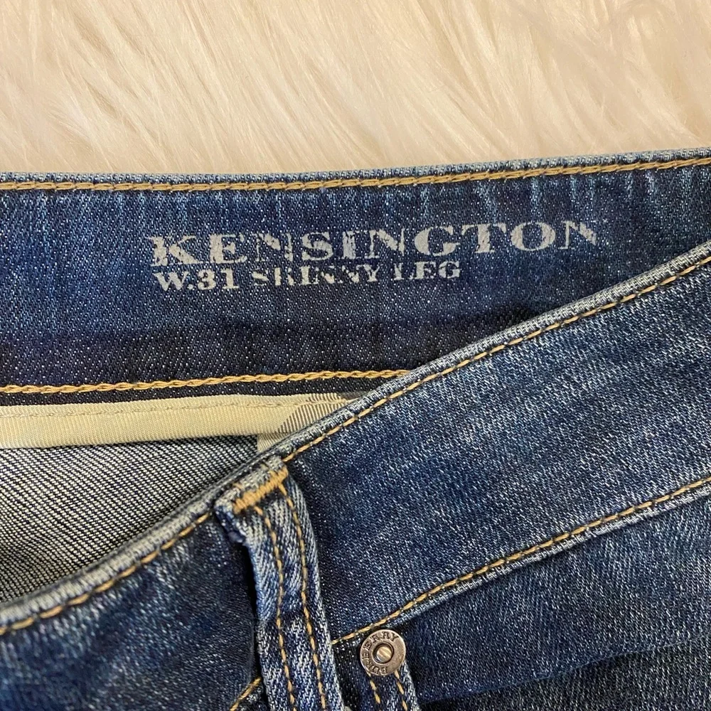 BURBERRY BRIT Kensington Skinny Leg Jeans - Picture 5 of 7
